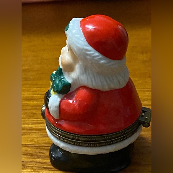 Adorable vintage Santa Claus hinged porcelain box with special message inside - Picture 3 of 6